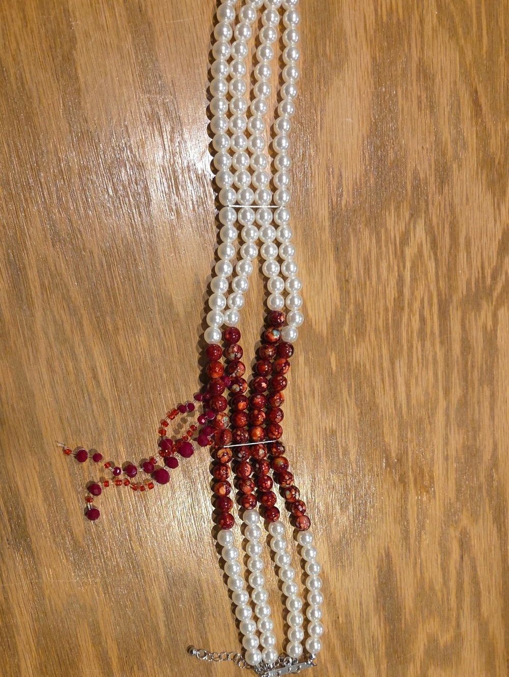 Goth Choker Style Immitation White and Burgundy Dripping Blood Pearl Necklace